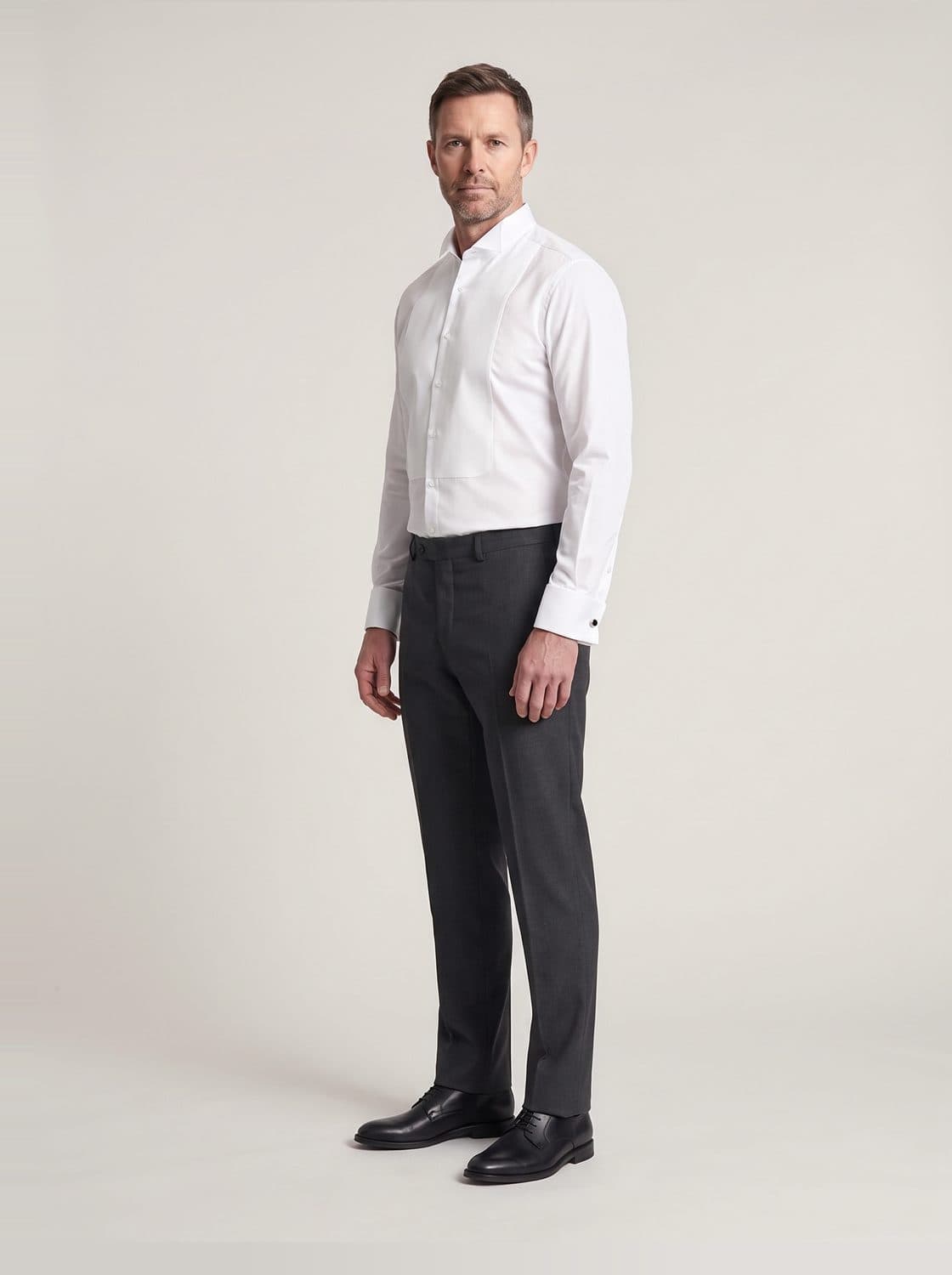 Sheldon Shirt, worn by a model